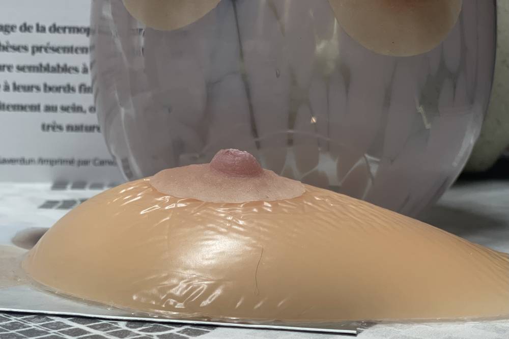 Prothèse aréolo-mamelonnaire en silicone